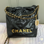 22 Mini Handbag photo review