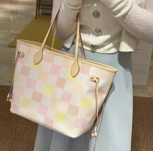 Neverfull MM photo review